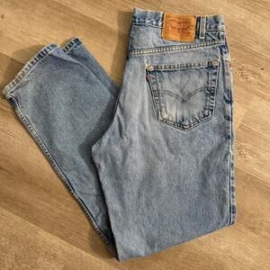 Vintage levis 550 relaxed fit Jeans light wash